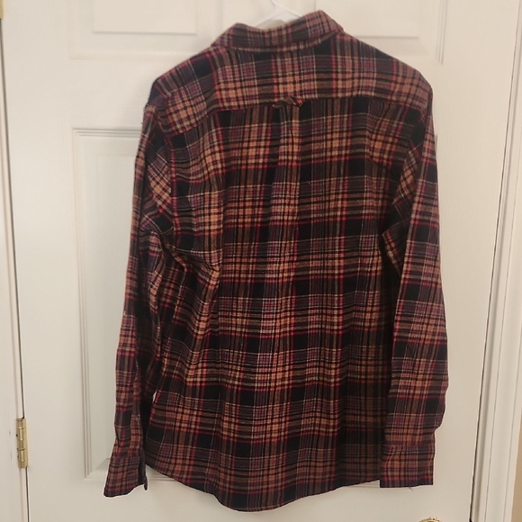Eddie Bauer Lightweight Red and Black Plaid Shirt Jacket - Picture 7 of 7
